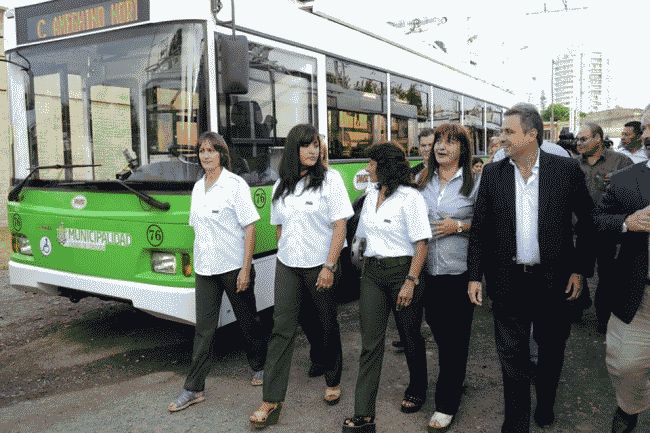 Российские троллейбусы запустили в эксплуатацию в Аргентине 