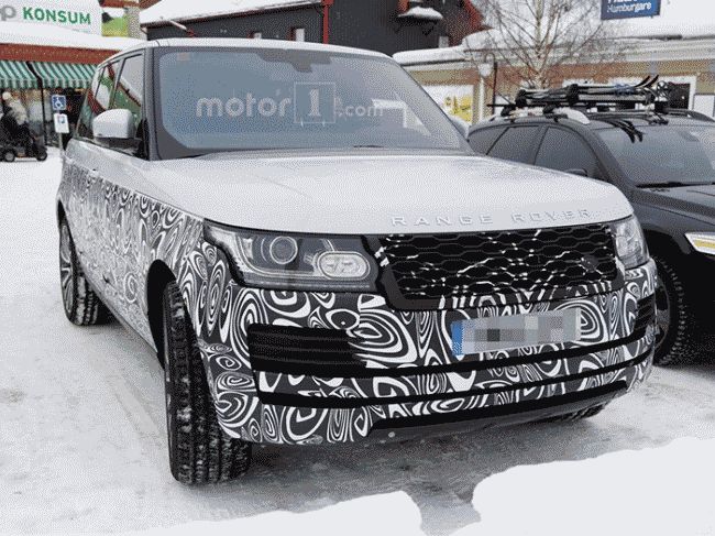 Рестайлинговый внедорожник Range Rover тестируют в зимних условиях