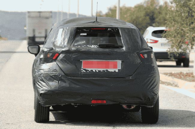 Nissan Micra нового поколения впервые замечен на тестах