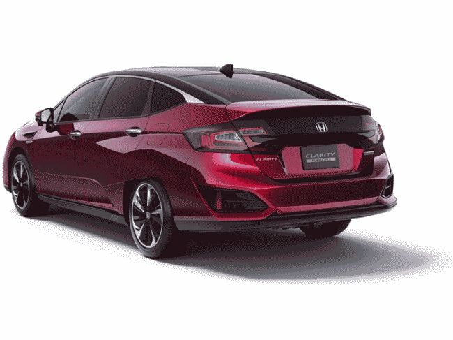 Honda в Японии начала продажи седана Clarity Fuel Cell на водороде 