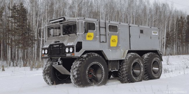 Россияне испытают уникальный шестиколесный вездеход "Бурлак"