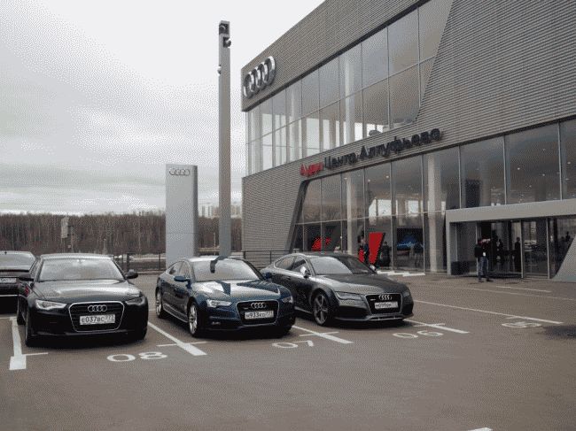 Самый крупный автосалон Audi в Европе открылся в Москве