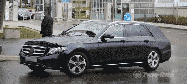 Новое поколение универсала Mercedes E-Class замечено без камуфляжа 