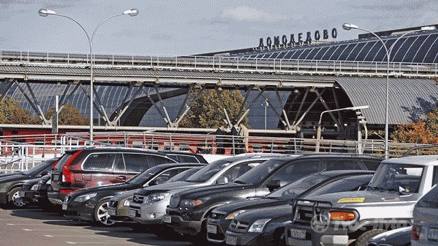 Где надежно припарковать свой автомобиль возле аэропорта?