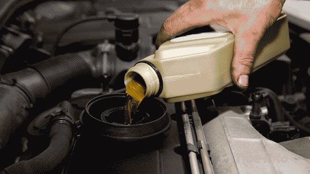 Как правильно выбрать моторное масло