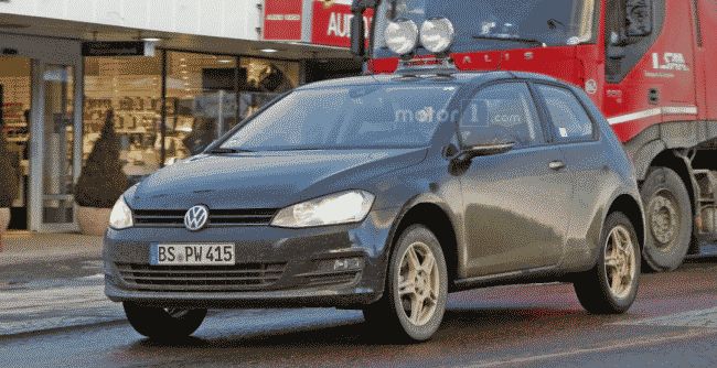 Volkswagen начал тестировать кроссовер Polo 