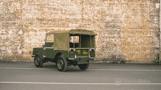 Land Rover вновь выпустит первый Defender образца 1948 года