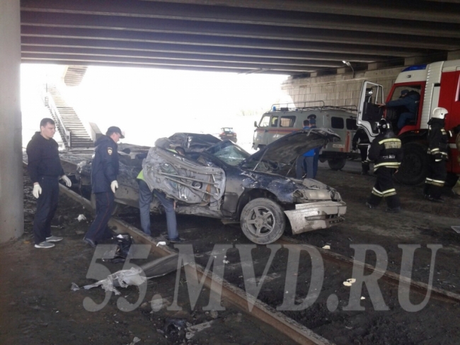 В Омске в жутком ДТП с участием иномарки "Тойота" погибли 3 женщины и маленький ребенок 
