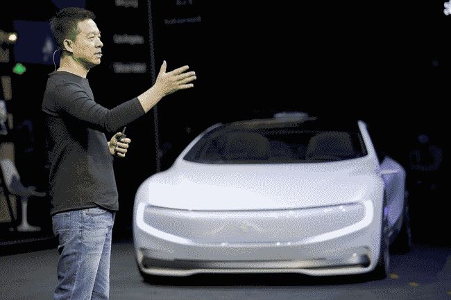В Пекине дебютировал "убийца" электрокара Tesla