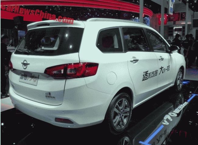 В Китае начались продажи минивэна Haima V70