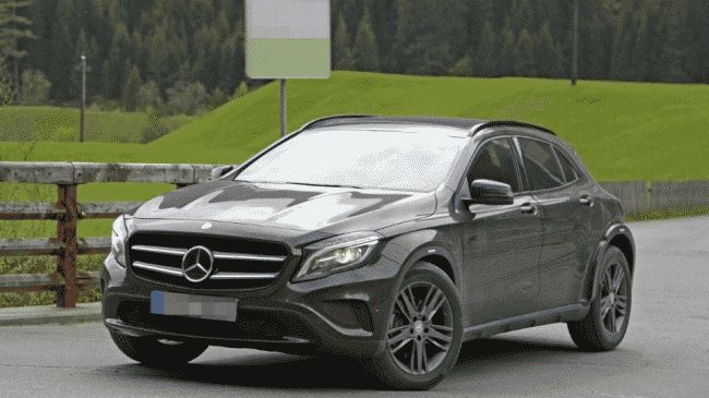 Mercedes-Benz создает новый компактный кроссовер "GLB" 