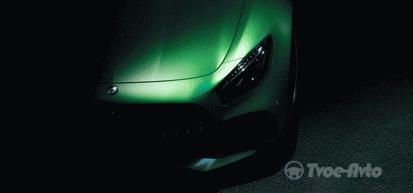 Мощный вариант Mercedes-AMG GT показали на партии тизеров