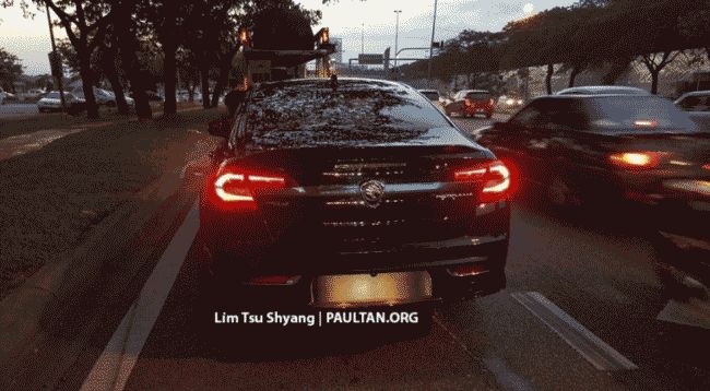 Малазийцам будет предлагаться премиальный седан Proton Perdana