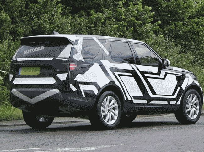 Новое поколение Land Rover Discovery заметили без камуфляжа