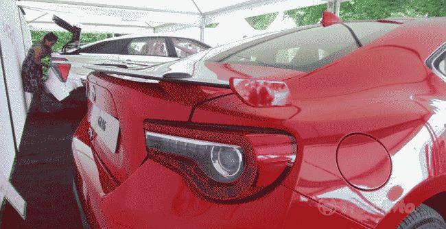 На фестиваль скорости в Гудвуд привезли японское купе Toyota GT 86