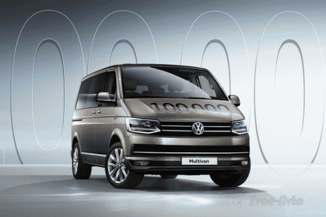 Volkswagen в России передал клиенту 100-тысячный коммерческий автомобиль