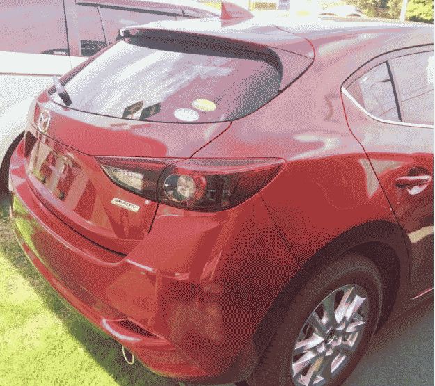 Опубликованы первые «живые» фотографии обновлённого Mazda3