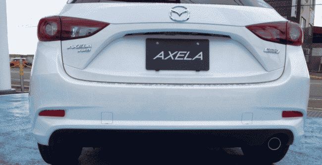 Опубликованы первые «живые» фотографии обновлённого Mazda3 