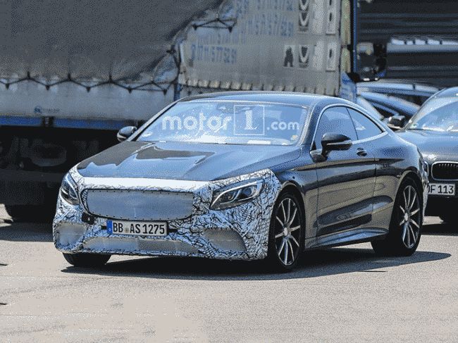 Обновленное купе Mercedes-AMG S63 заметили на тестах