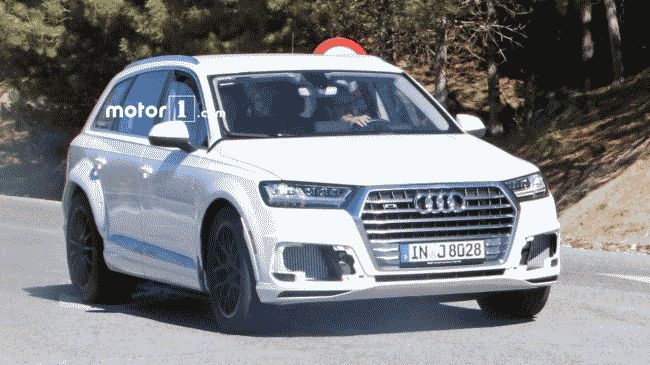 Люксовая модель Audi Q8 впервые вышла на испытания