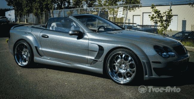 Родстер Mercedes-Benz SL55 AMG получил пакет доработок сразу от двух ателье