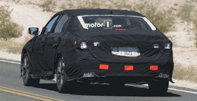 Новое поколение Honda Accord впервые замечено на тестах