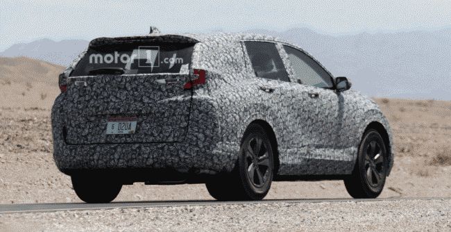 Новый Honda CR-V 2018 проходит тестирование в пустыне