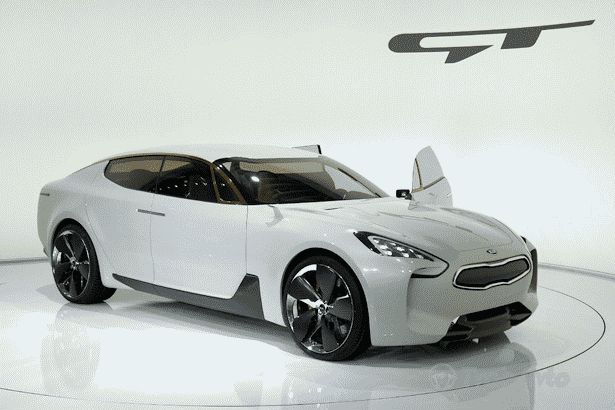 На дорожных тестах замечен серийный прототип новый Kia GT