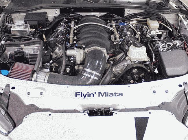 Mazda MX-5 получила 525-сильный мотор от Chevrolet Corvette