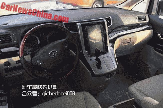 У Toyota Alphard появился китайский клон Doda V8