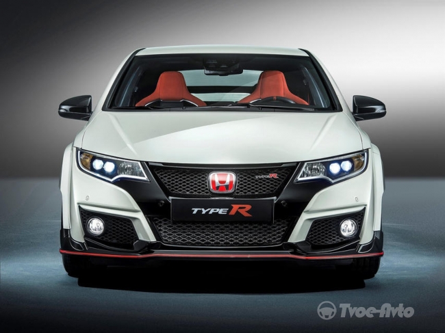 Прототип Honda Civic Type R нового поколения представят на Парижском автосалоне