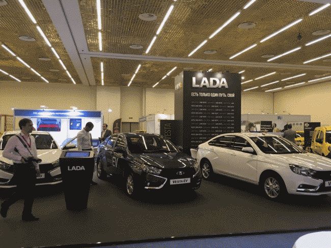 LADA продемонстрировала на МЕФТ-2016 три модификации Vesta 