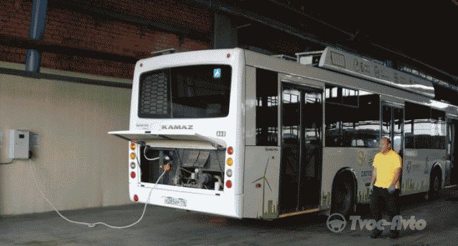 В Москве на тесты вывели электрический автобус КАМАЗ-6282