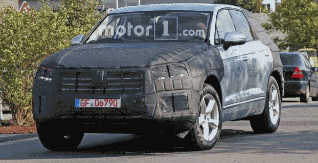 В сети появились фото нового поколения Volkswagen Touareg