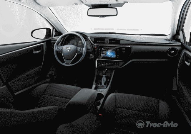 В России начались продажи обновлённого седана Toyota Corolla