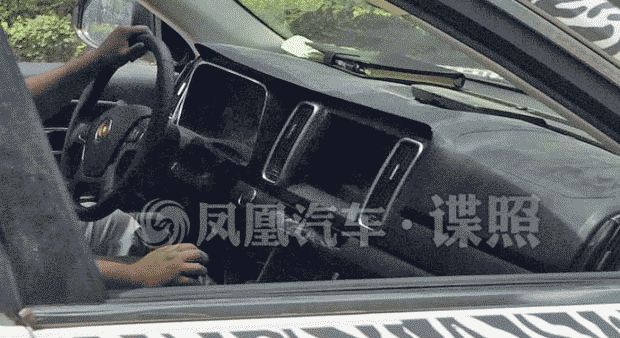 Марка Hongqi готовит премиальный кроссовер HS7, построенный на базе Toyota Crown