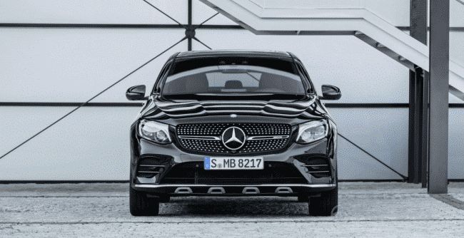 "Заряженный" кроссовер Mercedes-AMG GLC 43 4MATIC Coupe представлен официально