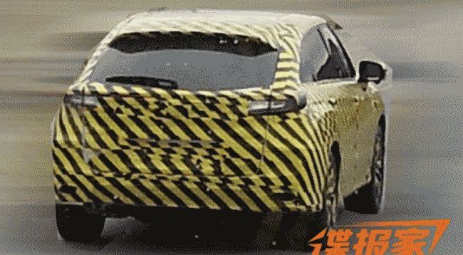 В Китае Honda проводит испытания нового купеобразного кроссовера