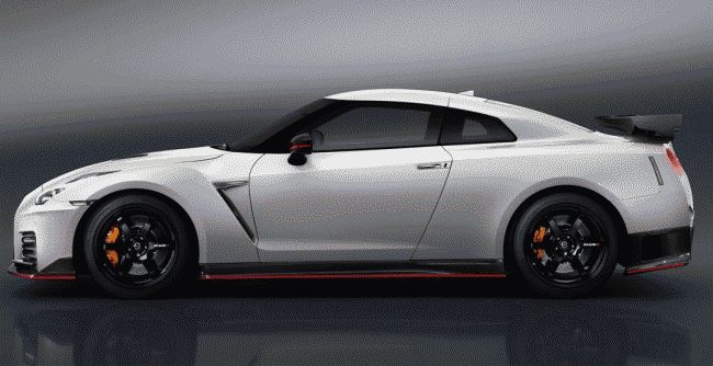 В США стартовали продажи высокопроизводительной версии купе Nissan GT-R 2017