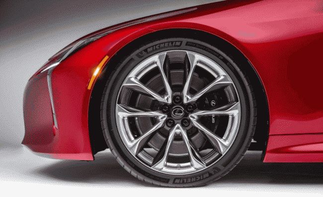 Известны технические характеристики серийного спорт-купе Lexus LC 500