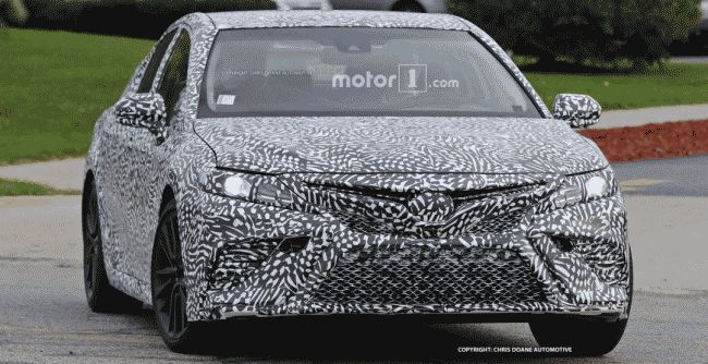 "Заряженный" Toyota Camry новой генерации замечен на тестах