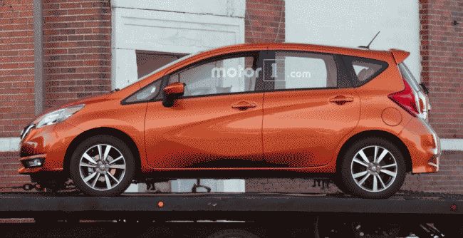 Внешность обновленного Nissan Versa Note 2017 рассекречена до дебюта 