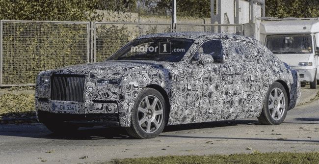 Появились первые фото Rolls-Royce Phantom 2018 года