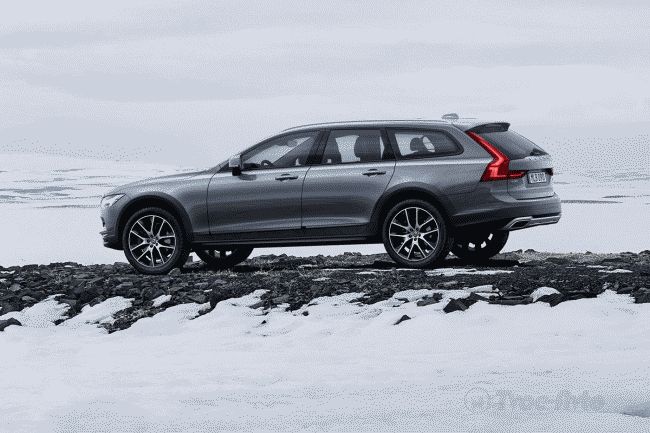 Volvo привезёт в Россию новый «проходимый» универсал V90 Cross Country
