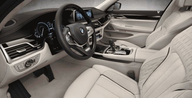 BMW в Лос-Анджелесе назвал стоимость самой дорогой версии флагманского седана - M760i xDrive