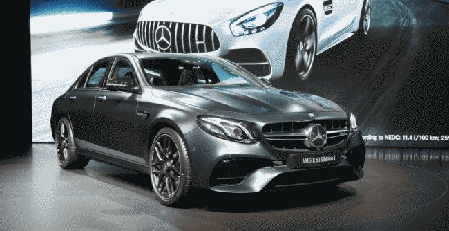 Mercedes официально презентовал "заряженный" E-Class (W213) в Лос-Анджелесе  