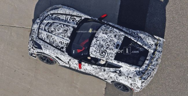 Chevrolet вывела на тесты хардкорный суперкар Corvette ZR1