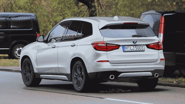 Первые изображения нового поколения BMW X3 опубликованы в Сети