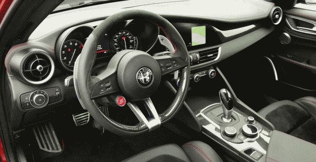 Alfa Romeo назвал американские цены на серийный седан Giulia 2017
