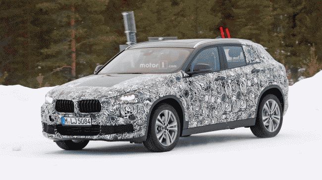 Фото: купеобразный BMW X2 проходит зимние испытания в Швеции